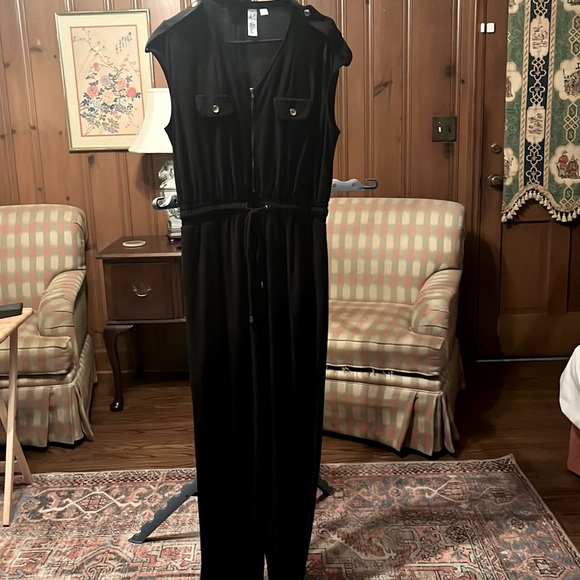 Emma & Michele size Large black long jumpsuit - Picture 2 of 7